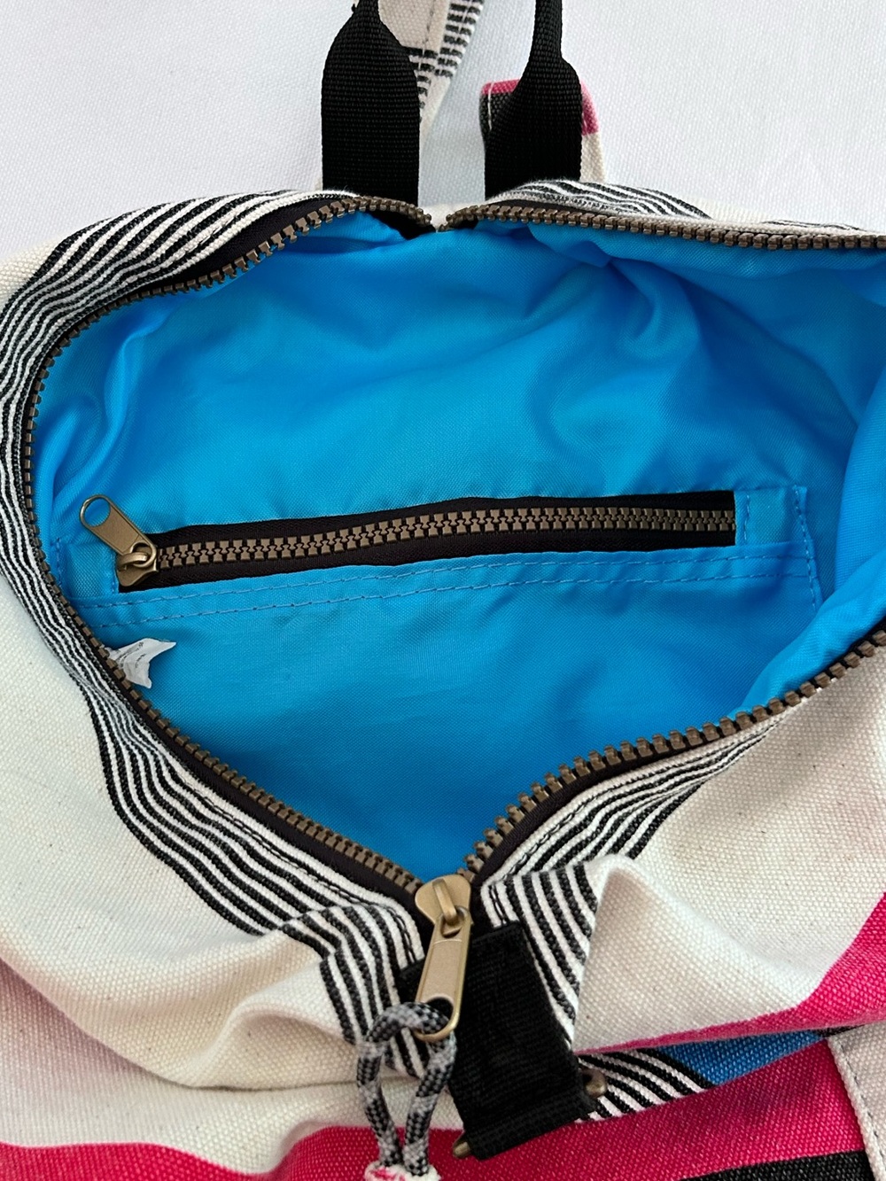 Kavu Free Range Sail Stripe Cotton Canvas Bucket-Style Backpack UNISEX - Picture 15 of 16